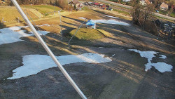 Spodní část sjezdovky skiareálu Karolinka