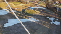 Spodní část sjezdovky skiareálu Karolinka