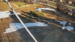 Spodní část sjezdovky skiareálu Karolinka