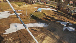 Spodní část sjezdovky skiareálu Karolinka