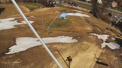 Spodní část sjezdovky skiareálu Karolinka