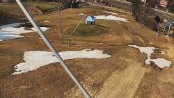 Spodní část sjezdovky skiareálu Karolinka