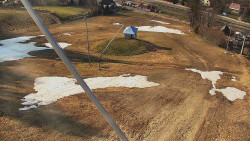 Spodní část sjezdovky skiareálu Karolinka