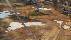 Spodní část sjezdovky skiareálu Karolinka