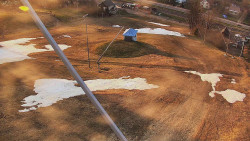 Spodní část sjezdovky skiareálu Karolinka