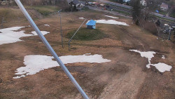 Spodní část sjezdovky skiareálu Karolinka