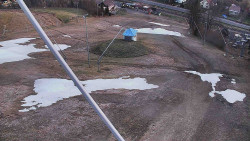 Spodní část sjezdovky skiareálu Karolinka