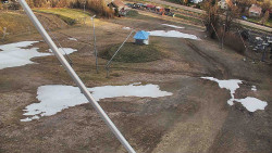 Spodní část sjezdovky skiareálu Karolinka