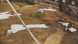 Spodní část sjezdovky skiareálu Karolinka