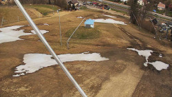 Spodní část sjezdovky skiareálu Karolinka