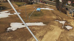 Spodní část sjezdovky skiareálu Karolinka