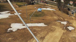 Spodní část sjezdovky skiareálu Karolinka