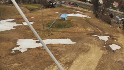 Spodní část sjezdovky skiareálu Karolinka