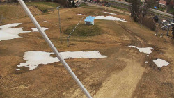 Spodní část sjezdovky skiareálu Karolinka