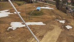 Spodní část sjezdovky skiareálu Karolinka