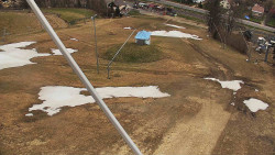 Spodní část sjezdovky skiareálu Karolinka