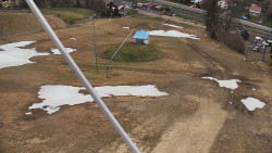 Spodní část sjezdovky skiareálu Karolinka