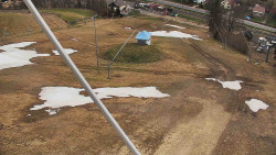 Spodní část sjezdovky skiareálu Karolinka