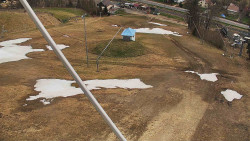 Spodní část sjezdovky skiareálu Karolinka