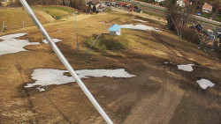 Spodní část sjezdovky skiareálu Karolinka