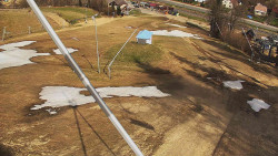 Spodní část sjezdovky skiareálu Karolinka