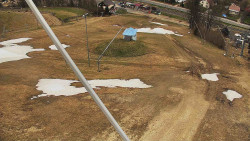 Spodní část sjezdovky skiareálu Karolinka