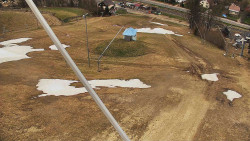 Spodní část sjezdovky skiareálu Karolinka