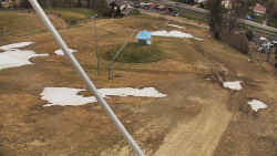 Spodní část sjezdovky skiareálu Karolinka