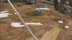 Spodní část sjezdovky skiareálu Karolinka