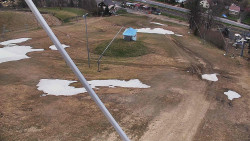 Spodní část sjezdovky skiareálu Karolinka