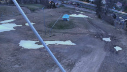 Spodní část sjezdovky skiareálu Karolinka