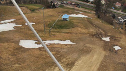 Spodní část sjezdovky skiareálu Karolinka