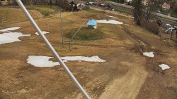 Spodní část sjezdovky skiareálu Karolinka