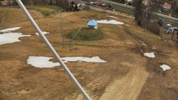 Spodní část sjezdovky skiareálu Karolinka