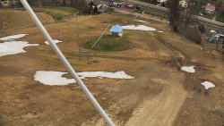 Spodní část sjezdovky skiareálu Karolinka