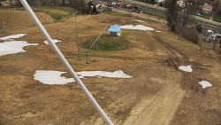 Spodní část sjezdovky skiareálu Karolinka