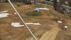 Spodní část sjezdovky skiareálu Karolinka