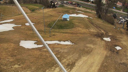 Spodní část sjezdovky skiareálu Karolinka