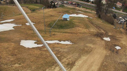 Spodní část sjezdovky skiareálu Karolinka