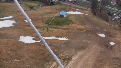 Spodní část sjezdovky skiareálu Karolinka