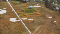 Spodní část sjezdovky skiareálu Karolinka