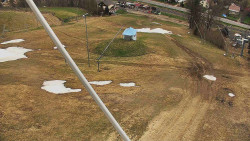 Spodní část sjezdovky skiareálu Karolinka