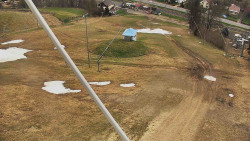 Spodní část sjezdovky skiareálu Karolinka