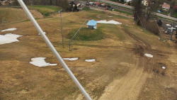 Spodní část sjezdovky skiareálu Karolinka