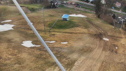 Spodní část sjezdovky skiareálu Karolinka