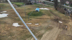 Spodní část sjezdovky skiareálu Karolinka