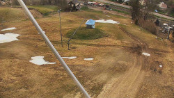 Spodní část sjezdovky skiareálu Karolinka