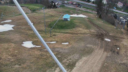 Spodní část sjezdovky skiareálu Karolinka