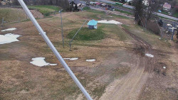 Spodní část sjezdovky skiareálu Karolinka