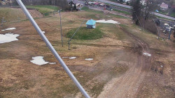 Spodní část sjezdovky skiareálu Karolinka